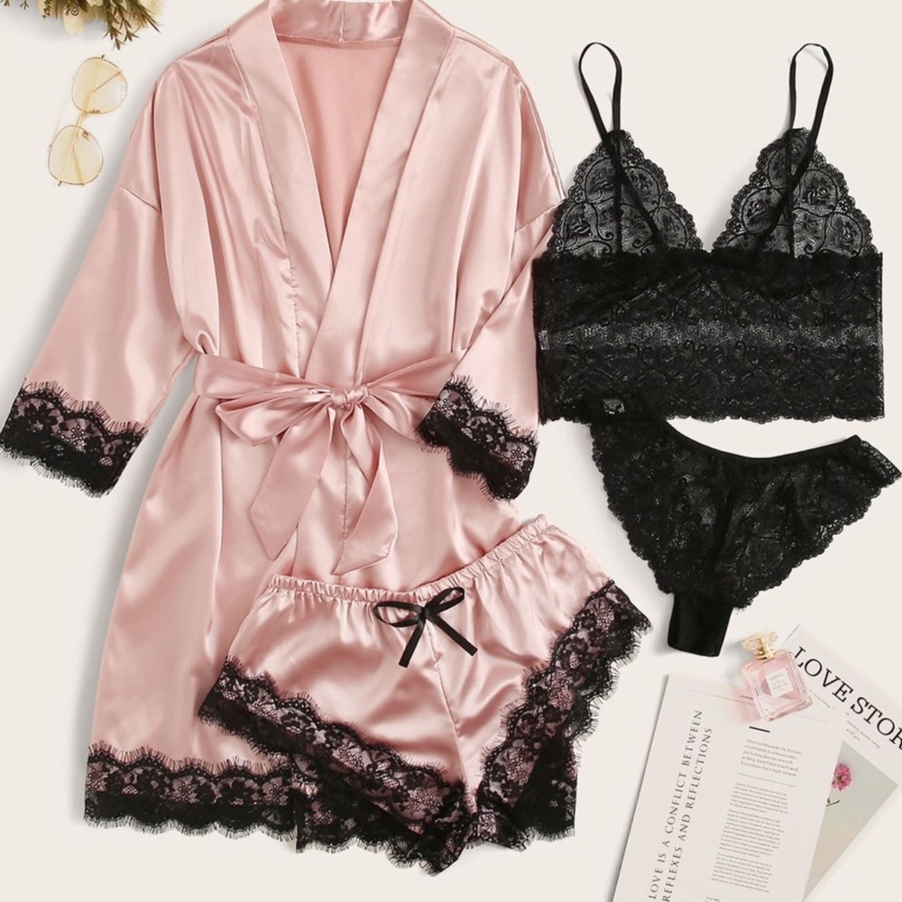 4 Piece Lingerie Set BNWT SIZE MEDIUM - Picture 8 of 16